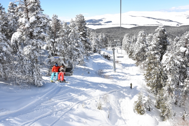 Kars Cıbıltepe'de Mart ayında kayak