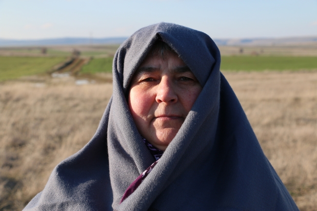 FETÖ, yaşlı kadını dolandırıp, arazilerini elinden aldı