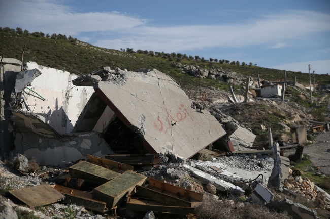 Afrin'de teröristler her yere patlayıcı tuzaklamış