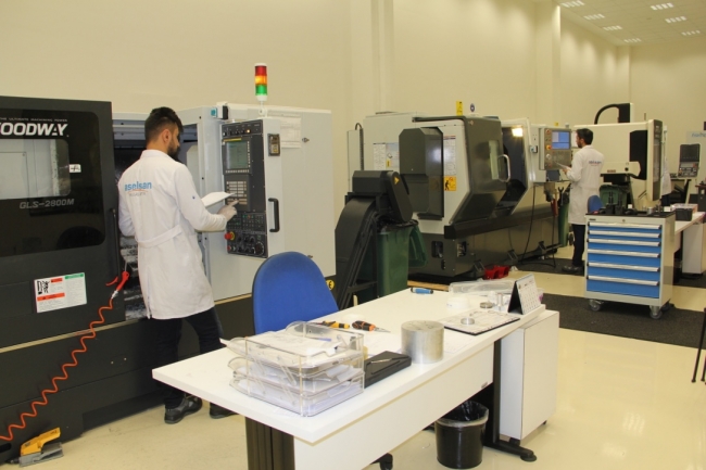 Sivas'ta üretilen dürbünler, Afrin'e gönderildi