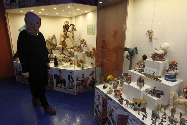 Üç asırlık oyuncaklar bu müzede sergileniyor