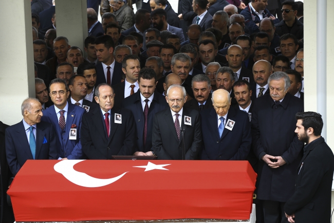 Deniz Bölükbaşı son yolculuğuna uğurlandı