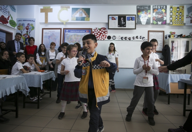 112 Acil Sağlık Hizmetleri'ne mektup yazan öğrenciye sürpriz