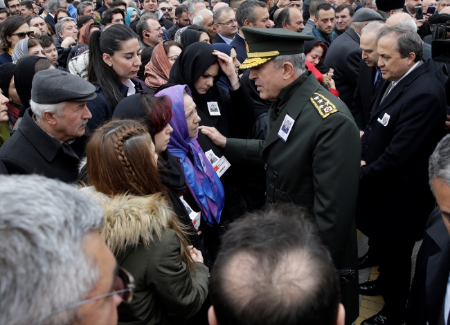 Afrin şehidini, son yolculuğuna binlerce vatandaş uğurladı