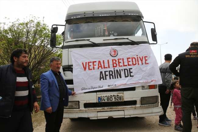 Afrin halkına 2 tır dolusu yardım gönderildi