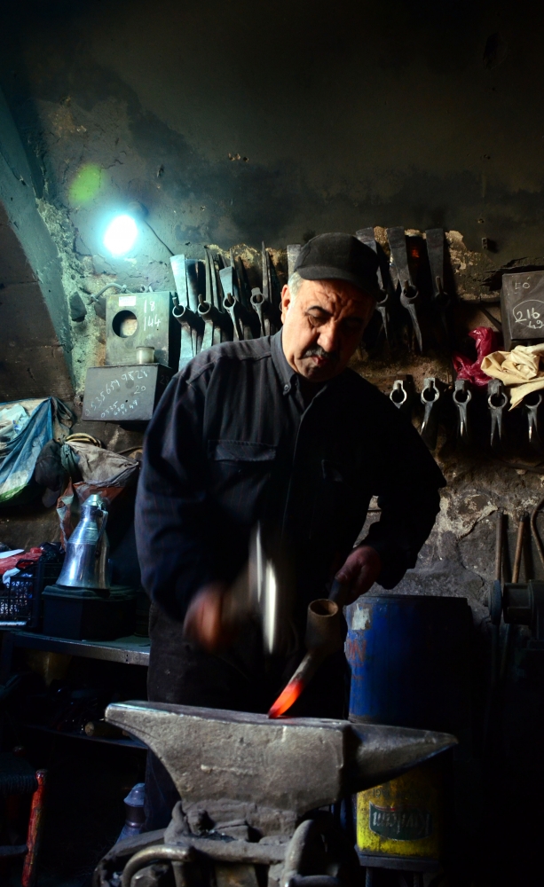 52 yıldır demire şekil veriyor