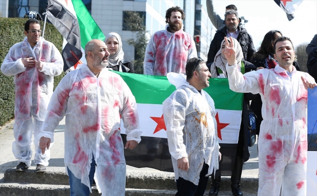Brüksel'de Rusya ve Esed rejimini protesto ettiler