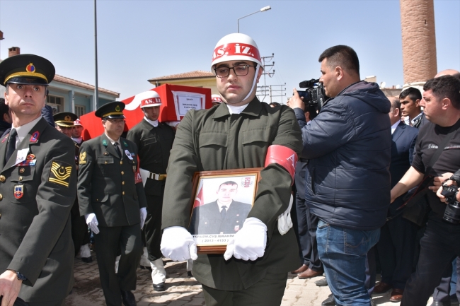 Şehit Piyade Uzman Çavuş İbrahim Imış son yolculuğuna uğurlandı