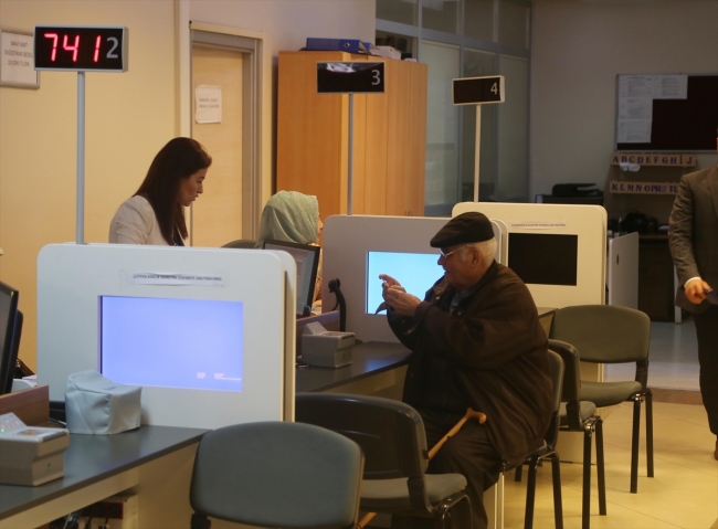 Pasaport, ehliyet ve kimlikte yeni dönem başladı