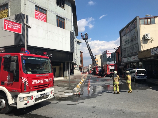Gaziosmanpaşa'da iş yeri yangını: 2 yaralı