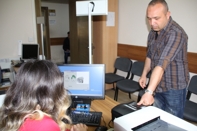 Pasaport ve ehliyet için nüfus müdürlüklerine 55 bin başvuru