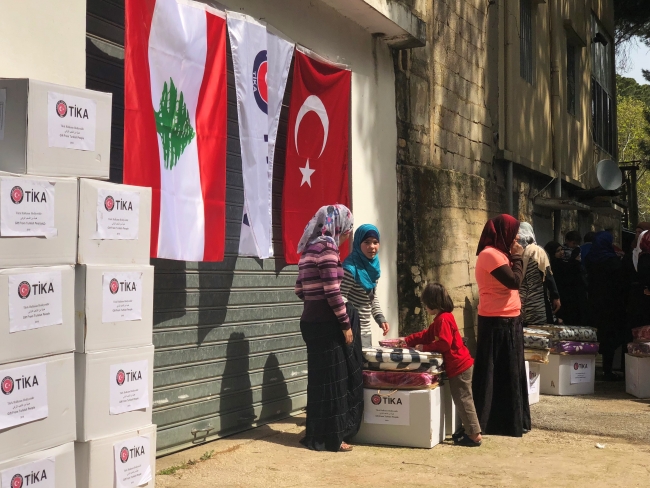 TİKA'dan Lübnan'daki Suriyelilere gıda ve battaniye yardımı