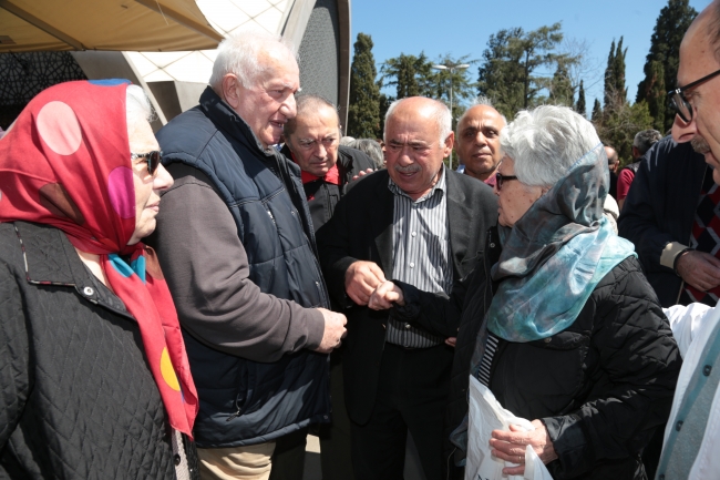 Tiyatro sanatçısı Dursun Ali Sarıoğlu son yolculuğuna uğurlandı