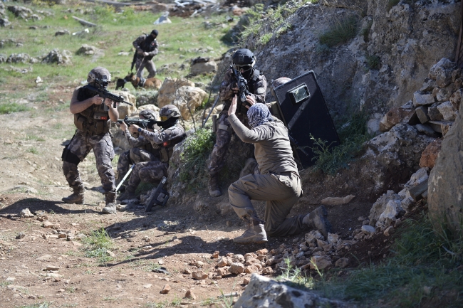 Arananlar listesindeki 3 terörist için Doğu Karadeniz’de operasyon