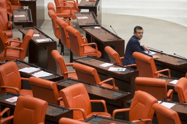 Süre önergesi TBMM Genel Kurulu'ndan geçti