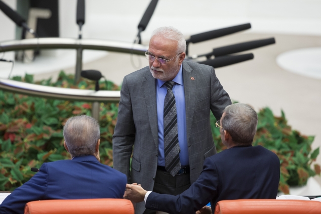 Süre önergesi TBMM Genel Kurulu'ndan geçti