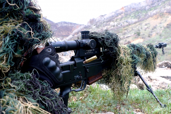 Kahraman komandolar, vatan savunması için hazır kıta bekliyor