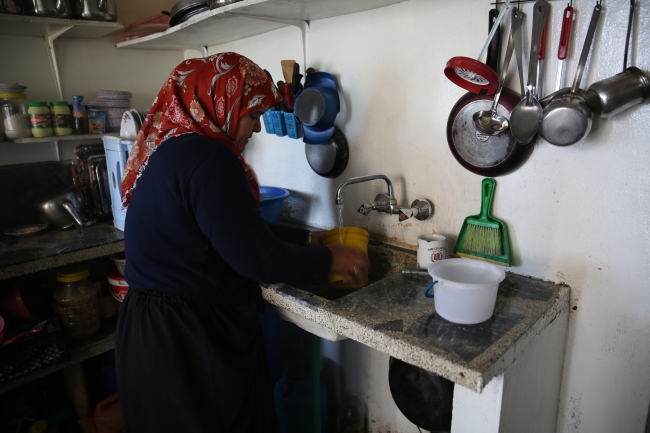 Afrinliler suya kavuşmanın sevincini yaşıyor