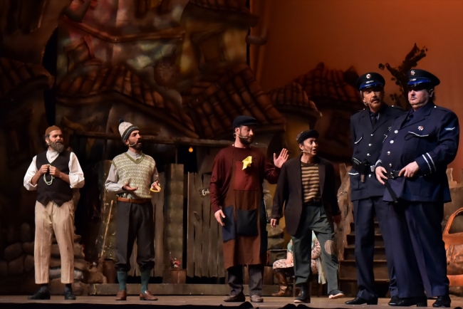 Keşanlı Ali Destanı Mersin'de gösterimde