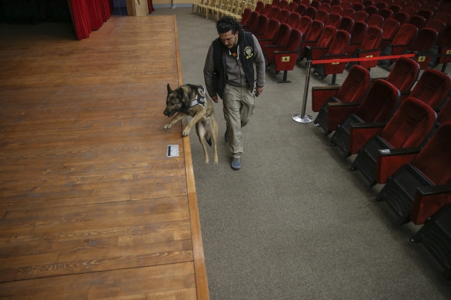 Bomba imha ekipleri canları pahasına görev başında