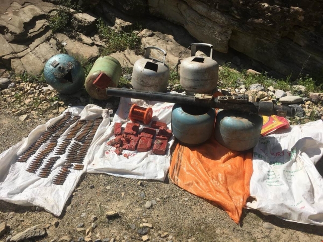 Hakkari'de terör operasyonu: Güdümlü SA hava savunma füzesi ele geçirildi