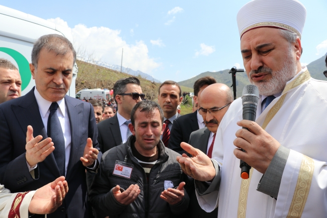 Şehit Uzman Çavuş Sefa İzbudak son yolculuğuna uğurlandı