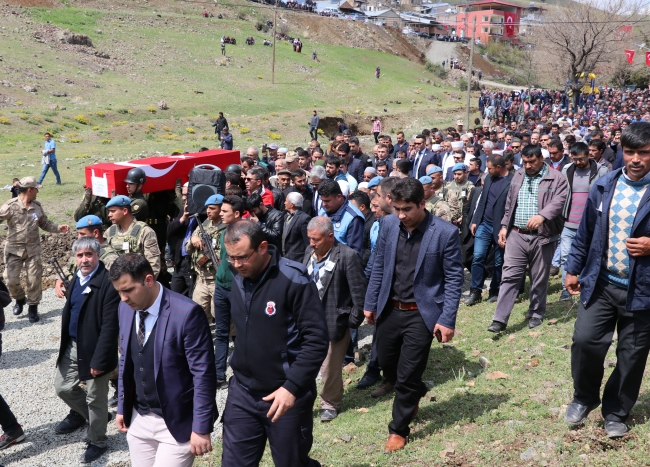 Şehit Uzman Çavuş Sefa İzbudak son yolculuğuna uğurlandı