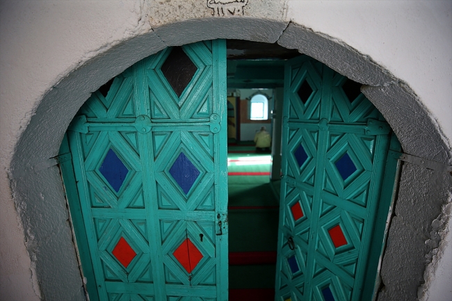 Artvin'in tarih kokan renkli camileri, görenleri hayran bırakıyor