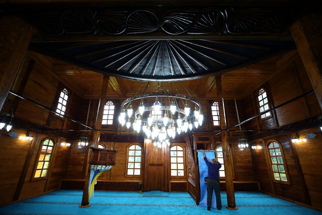 Artvin'in tarih kokan renkli camileri, görenleri hayran bırakıyor