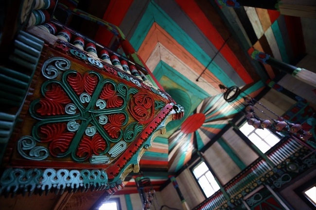 Artvin'in tarih kokan renkli camileri, görenleri hayran bırakıyor