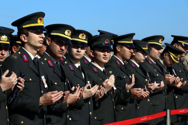 Şehit Uzman Çavuş Hamza Dursun Pampal için askeri tören düzenlendi