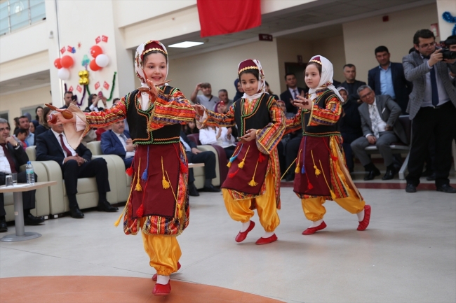 Hasta çocuklar için 23 Nisan kutlaması yapıldı