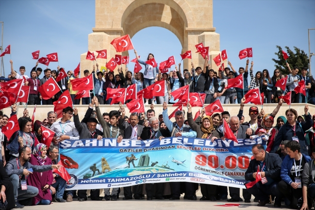 On binlerce Gaziantepli gençten, şehitler diyarı Çanakkale'yi ziyaret