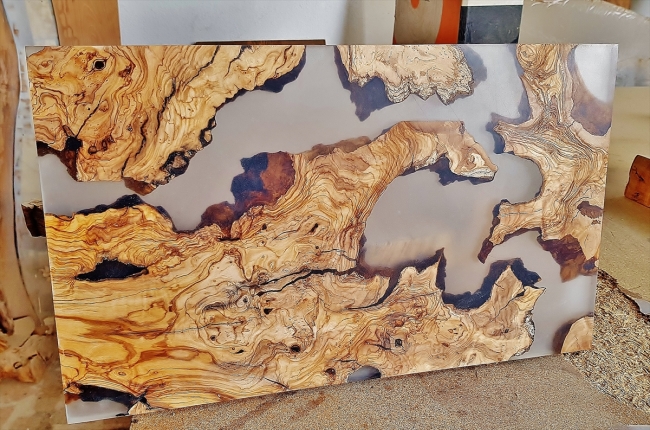 Budanan ağaçlar onun ellerinde yeni bir form kazanıyor