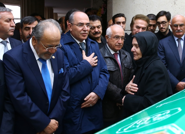 Usta şair Cemal Safi'ye son veda