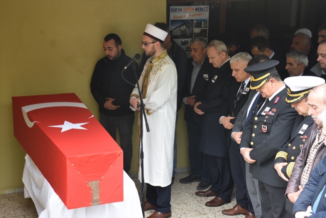 Trafik kazasında hayatını kaybeden jandarma uzman çavuş toprağa verildi