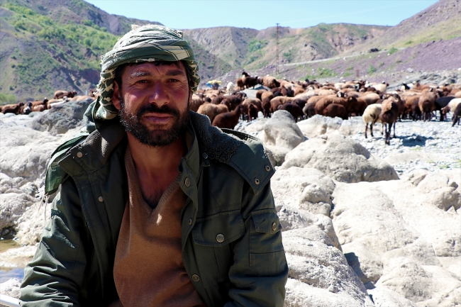 Göçerlerin asırlardır süren çileli yolculuğu