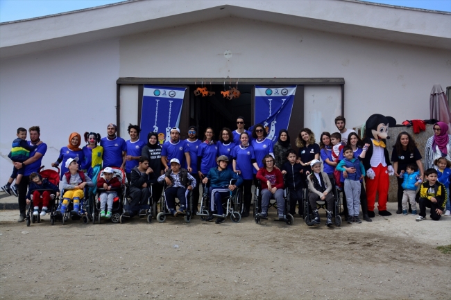 Üniversite öğrencilerinden "Engelsiz Yarınlara Dörtnala" projesi