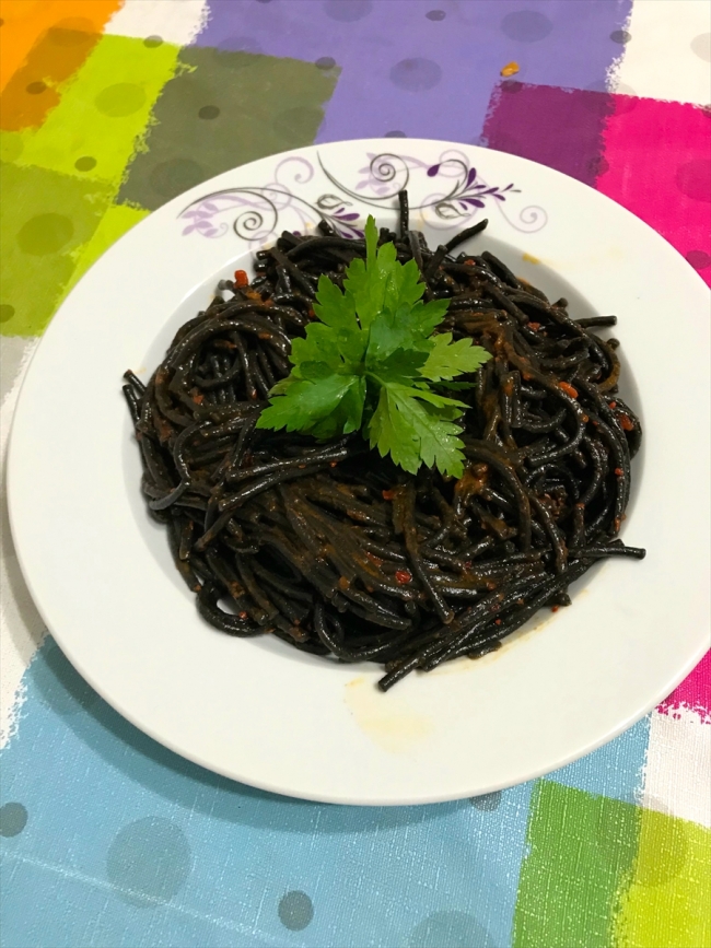 Konya'dan Japonlara "mürekkep balıklı makarna"