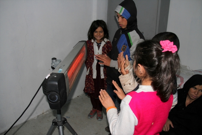 14 kişilik minibüste 56 göçmen yakalandı