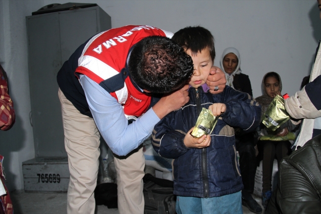 14 kişilik minibüste 56 göçmen yakalandı