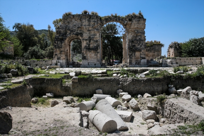 Anavarza Antik Kenti'nin hedefi: UNESCO Kalıcı Miras Listesi