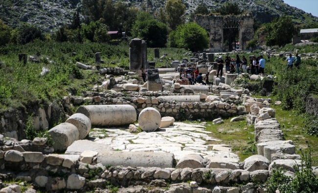 Anavarza Antik Kenti'nin hedefi: UNESCO Kalıcı Miras Listesi