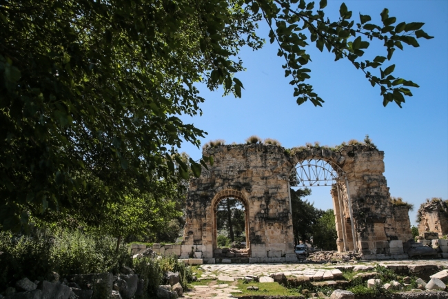 Anavarza Antik Kenti'nin hedefi: UNESCO Kalıcı Miras Listesi