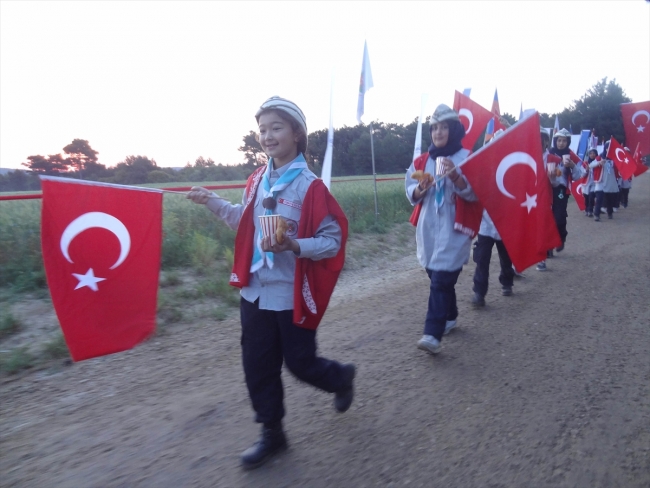Suriyeli Türkmen Betül'ün Çanakkale törenine katılma hayali gerçekleşti