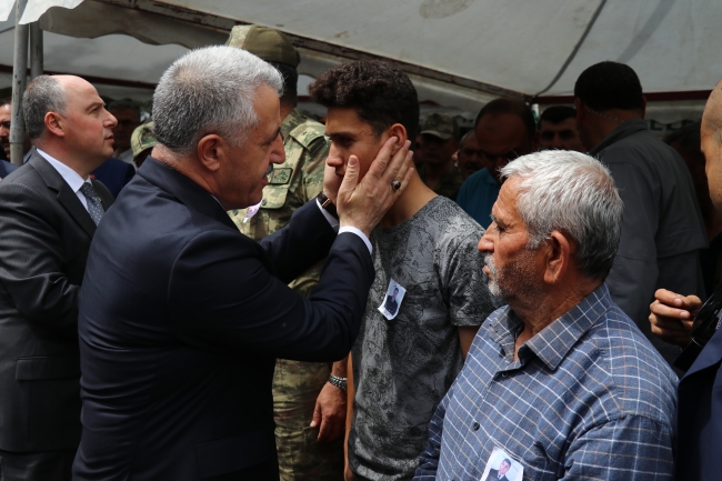 Şehit Uzman Çavuş İdris Özer, toprağa verildi