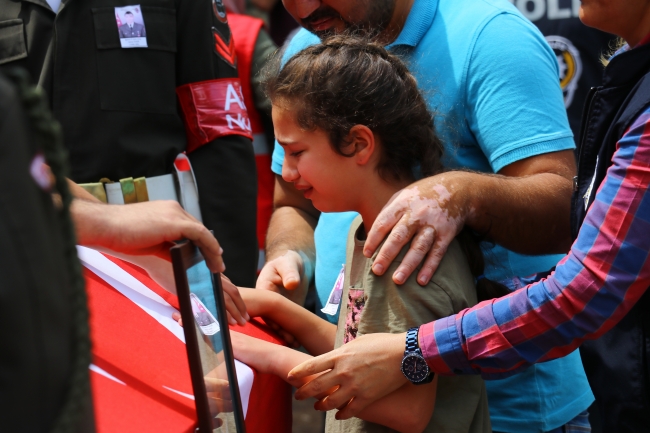 Şehit Uzman Çavuş İdris Özer, toprağa verildi