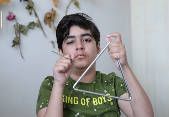 Engelli ve otizmli çocuklar "Erik Ağacında Narız Biz" ile bir arada