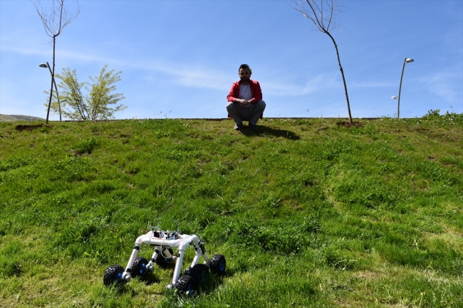 Beyin dalgalarıyla hareket eden portatif araç tasarlandı