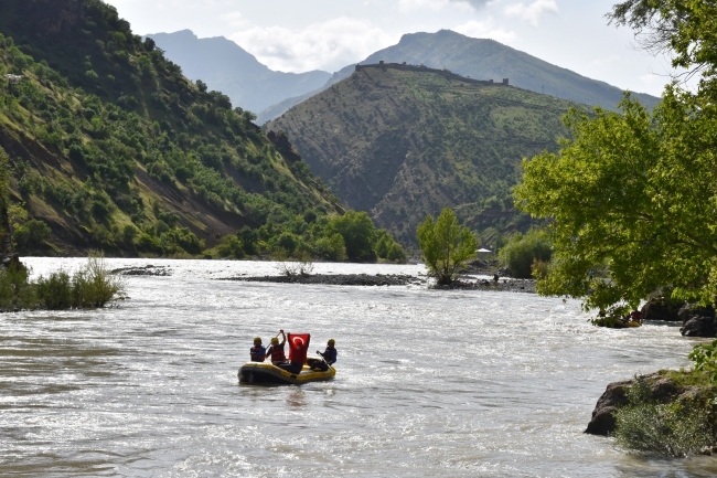 Hakkari Çukurca fotoğraf tutkunlarının gözdesi oldu